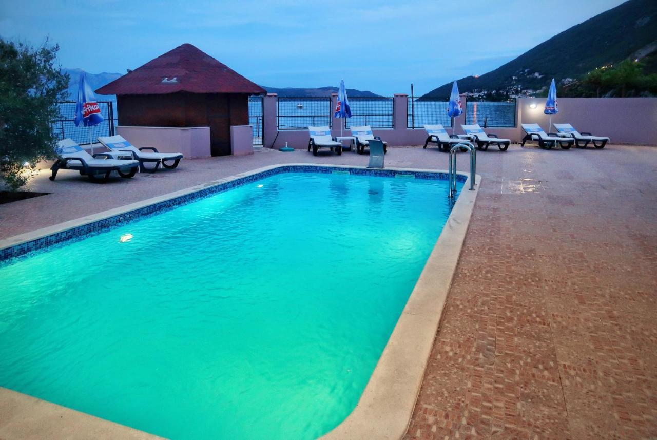 Apartments Maxi Katic Herceg Novi Kültér fotó